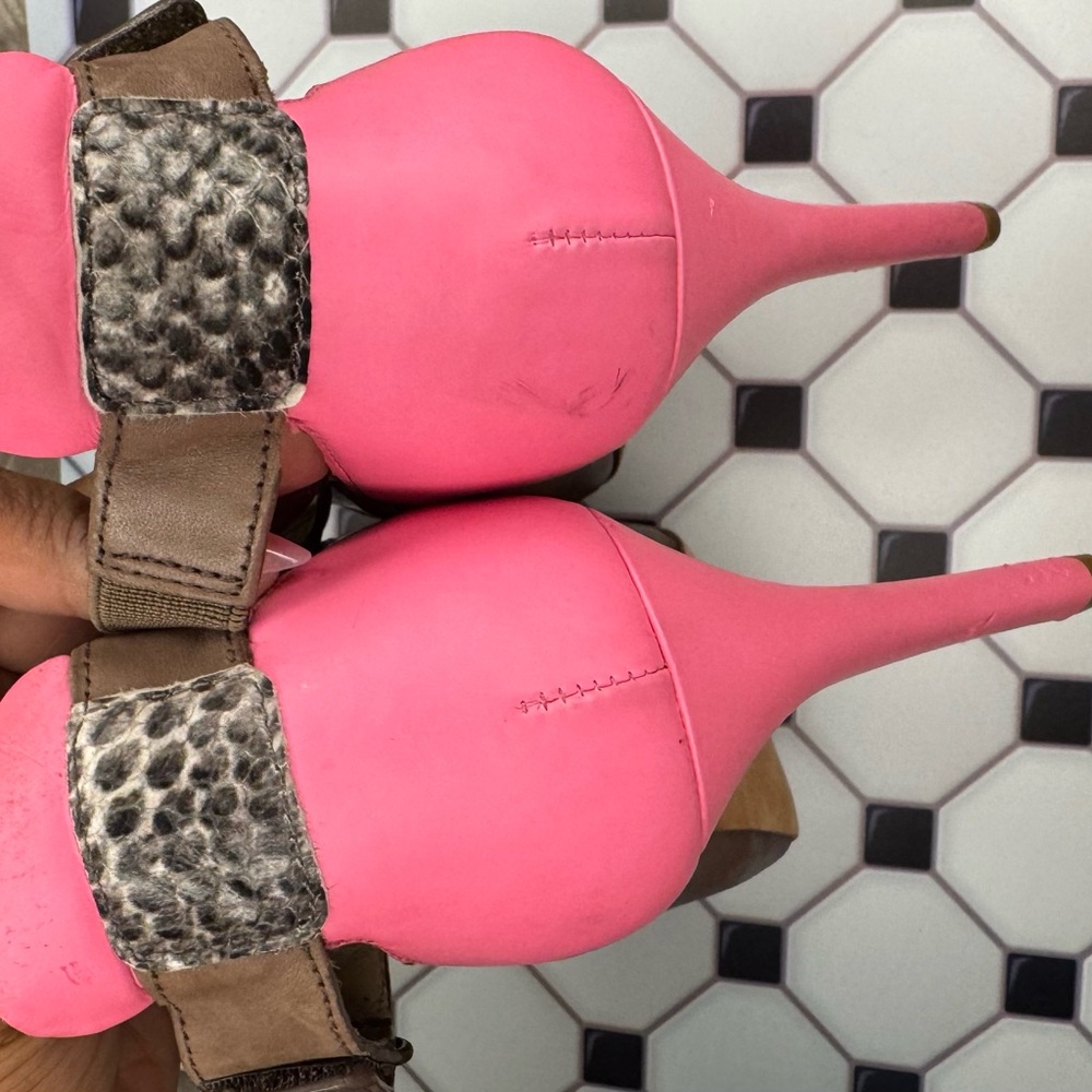 Stylish Brown and Pink Women's Heels - Picture 3 of 4